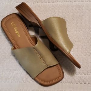 CC HUGHES SLIP ON SANDALS